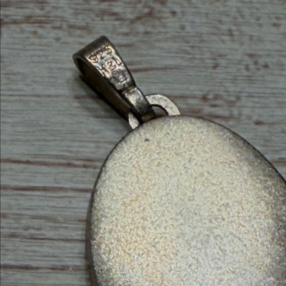 Vintage 925 Sterling  Silver Claddagh Locket Necklace By K & L - Picture 5 of 5